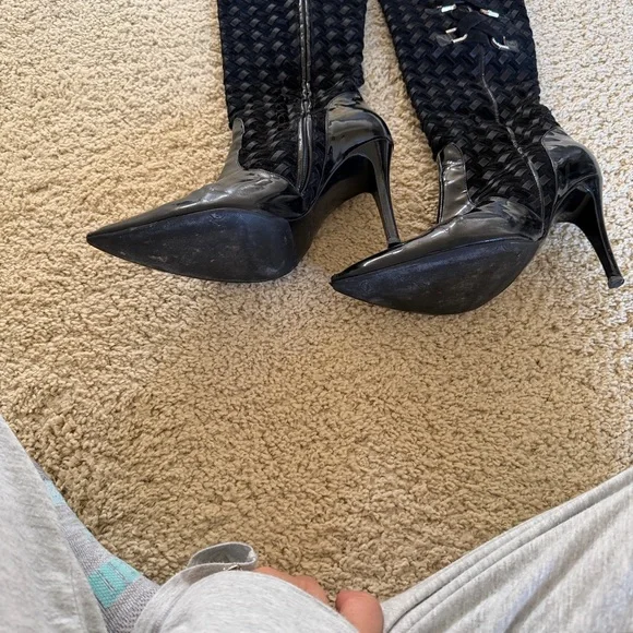 Vintage Versace Black Textured & Patent Heeled Boots Size 39 - Picture 2 of 7